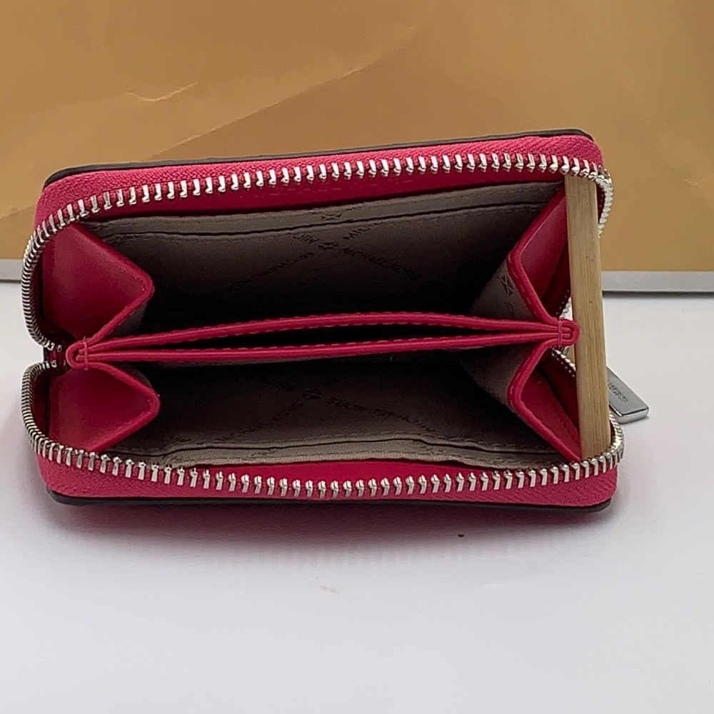 MICHAEL KORS MEDIUM ZIP AROUND CARD CASE ELECTRIC PINK COLOR - Picture 3 of 12